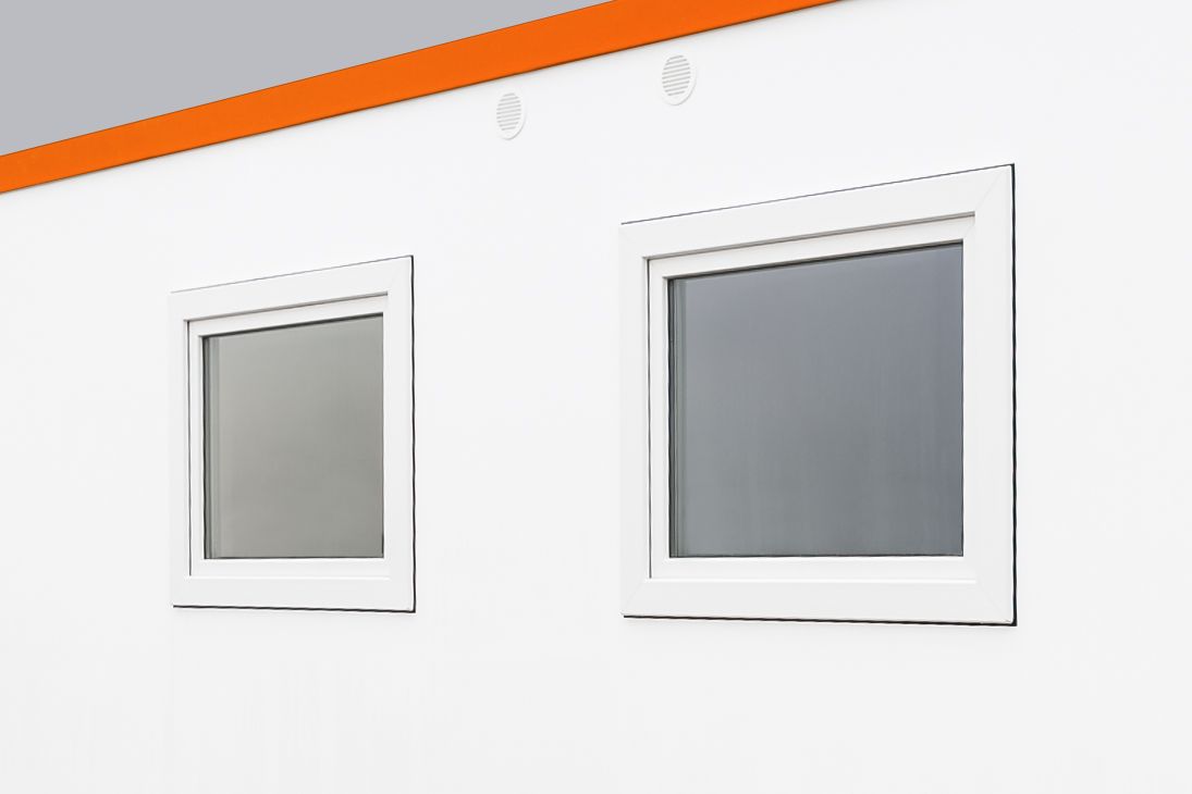 Aken lamineeritud PVC