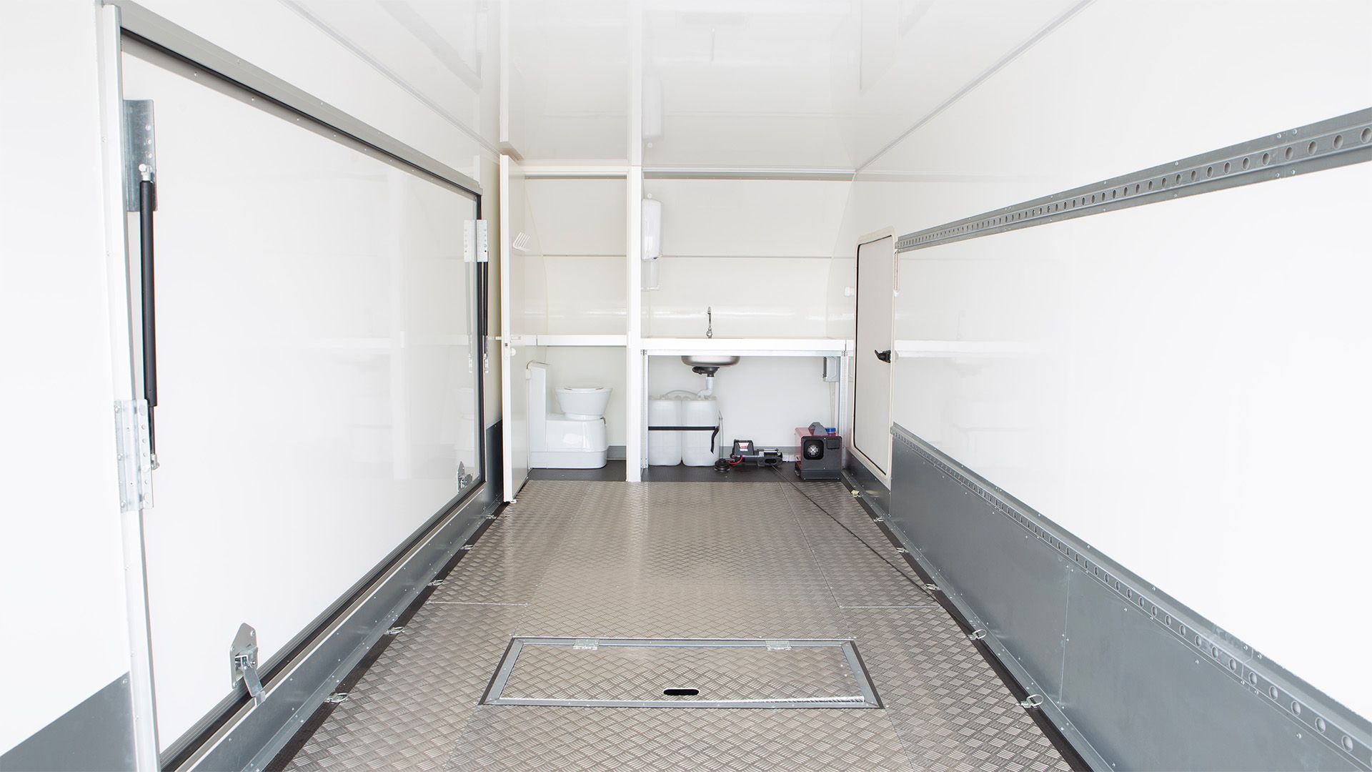 Alumiinium rihvlist põrand